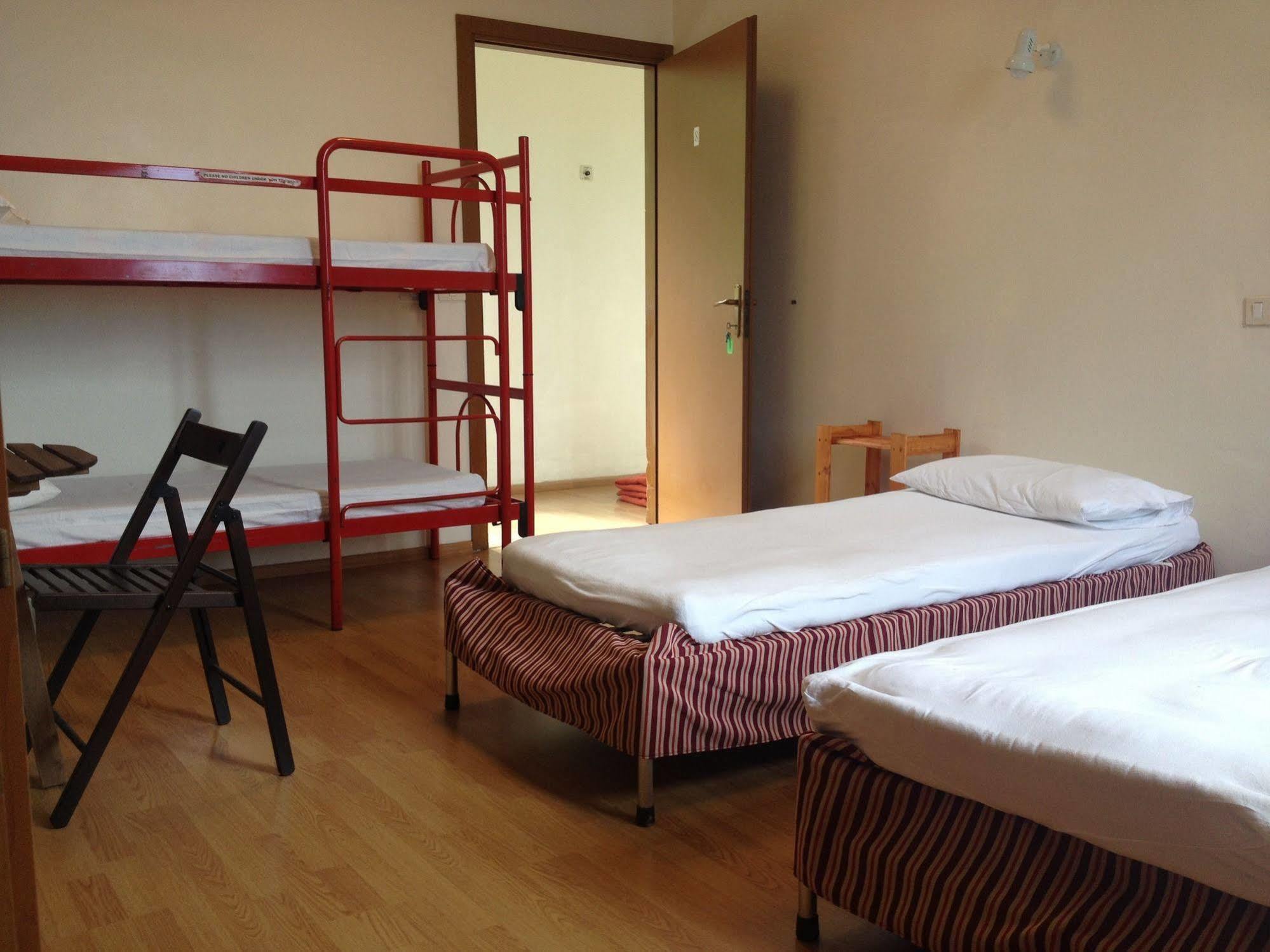 Santangela Hostel & Rooms Menaggio Exterior photo