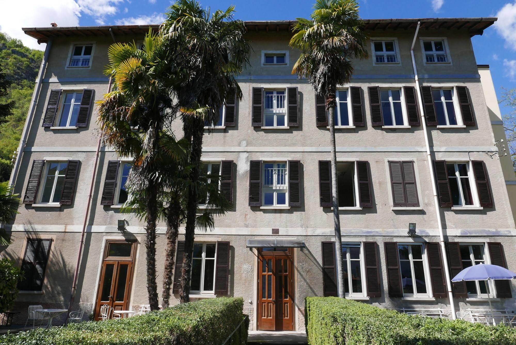 Santangela Hostel & Rooms Menaggio Exterior photo