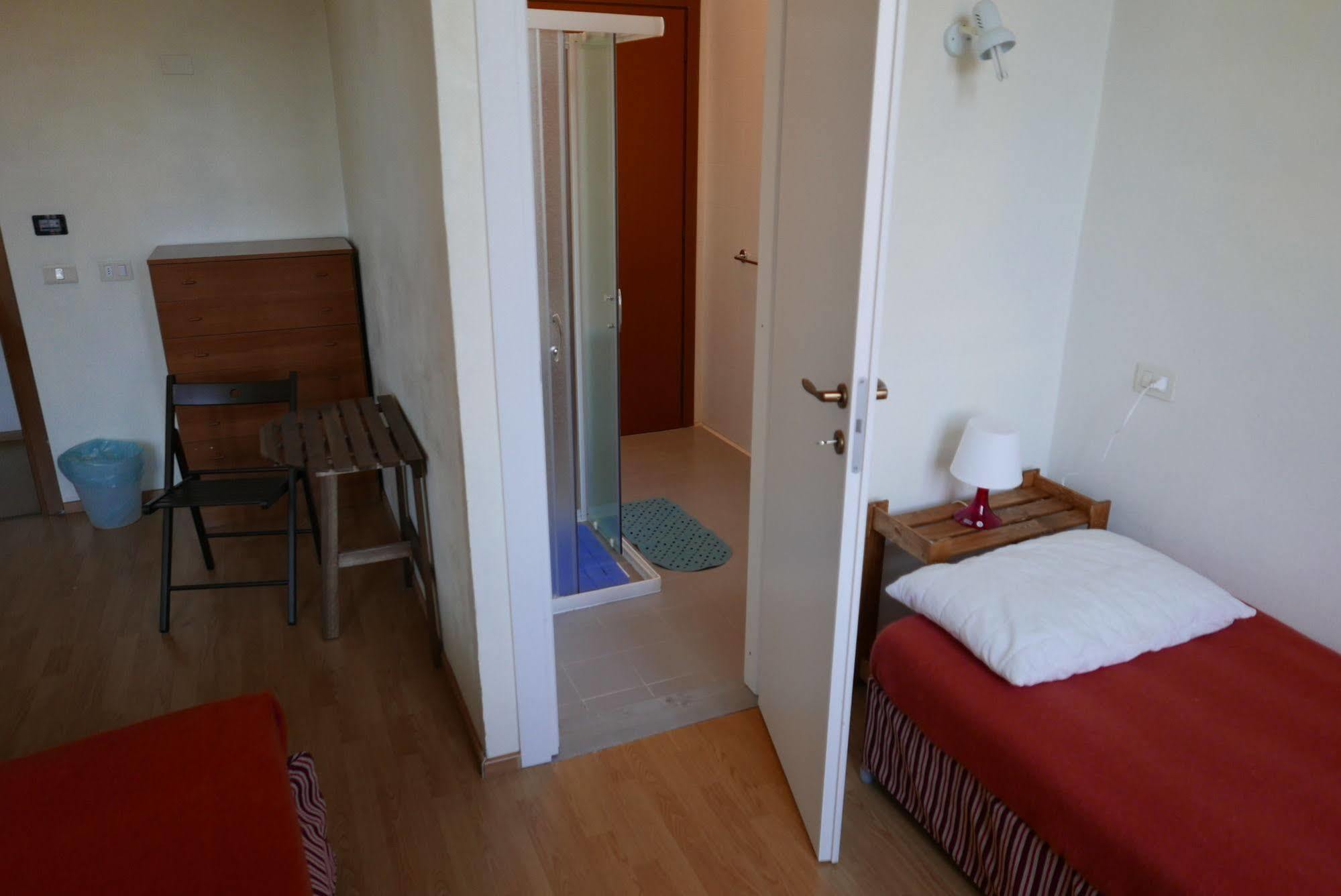 Santangela Hostel & Rooms Menaggio Exterior photo